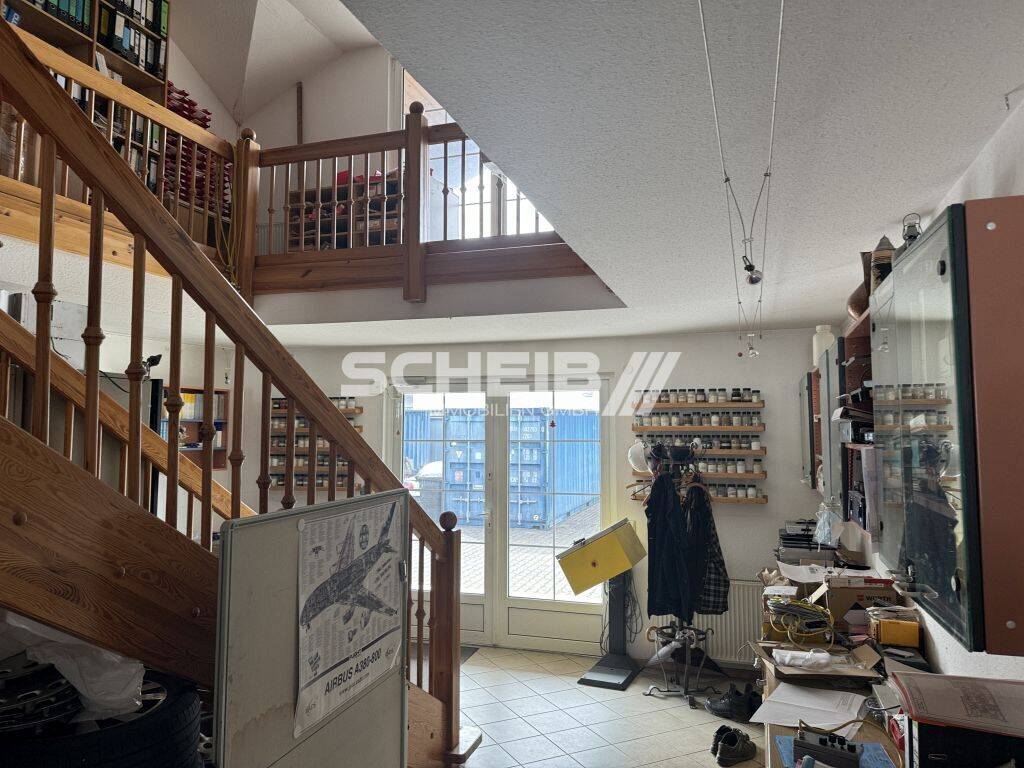 Thumbnail-Erdgeschoss im Bürohaus, viele Parkplätze