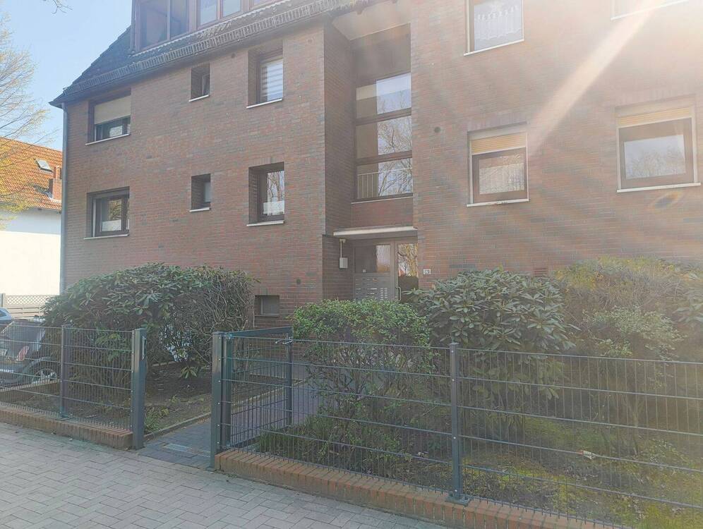 Thumbnail-Links der Weser- Obervieland modernisierte 4 Zi. Wohnung mit Balkon