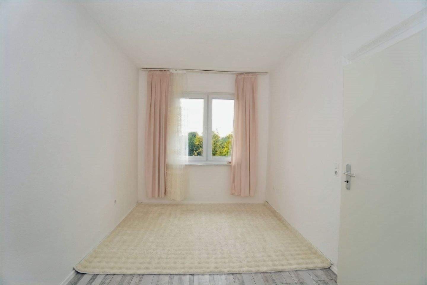 Thumbnail-3-Zimmer-Wohnung mit Tageslichtbad - gepflegt & saniert