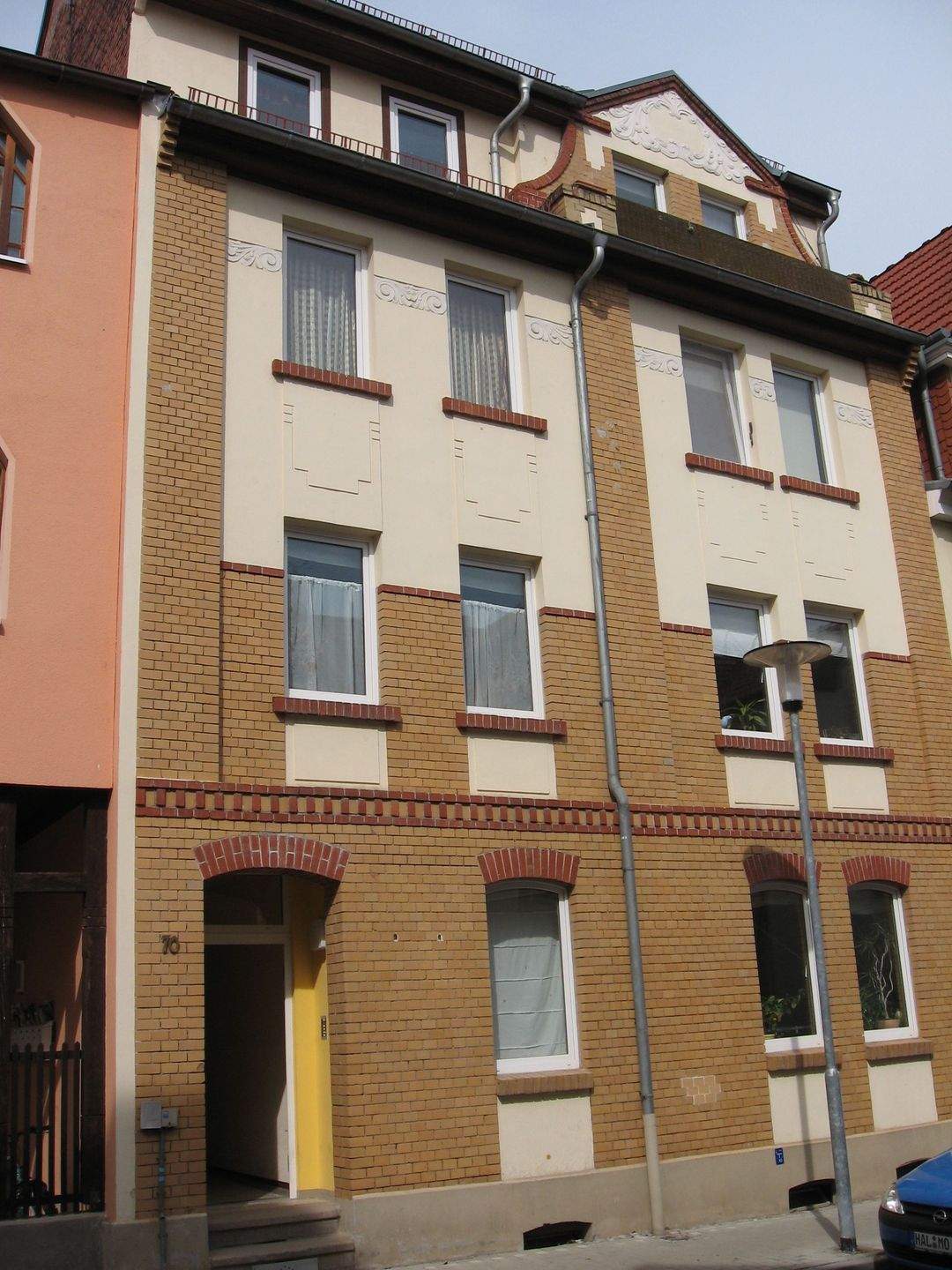 Thumbnail-Mehrfamilienhaus in der Talstraße (bereits nach WEG geteilt)