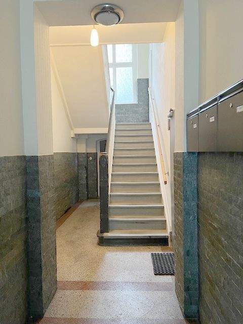 Thumbnail-Wohnhaus aus der Jahrhundertwende mit Altbaucharme - mitten in Eller!