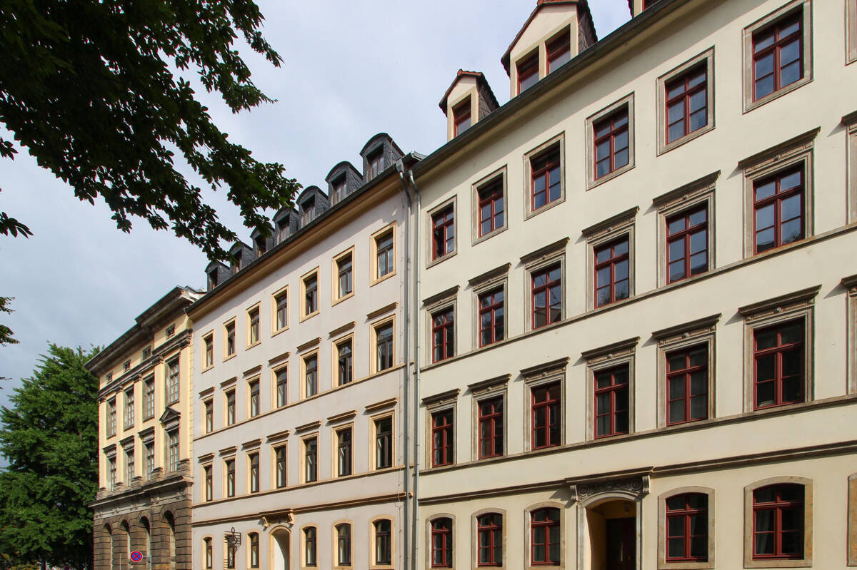 Straßenbegleitende Bebauung