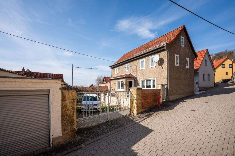 Thumbnail-Bauernhaus mit Nebengelass in exponierter Lage Ziegenhains