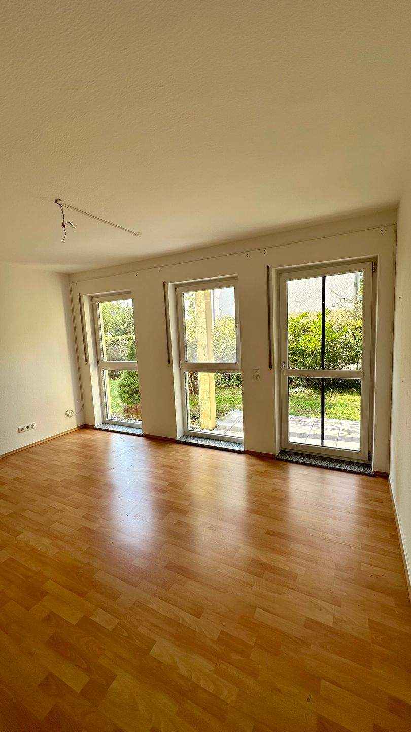 Thumbnail-Top gepflegte 2-Zimmer-Gartenwohnung mit Einbauküche in ruhiger Lage von Bad Soden