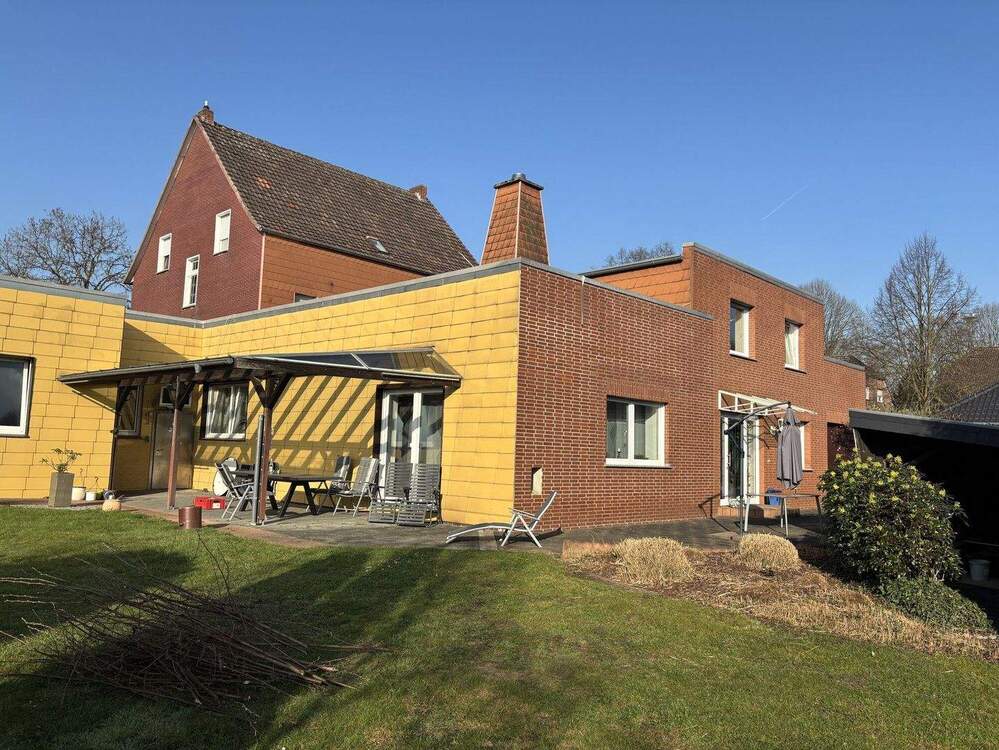 Thumbnail-Voll vermietetes 4-Familienhaus in zentrumsnaher Lage in Neubeckum!