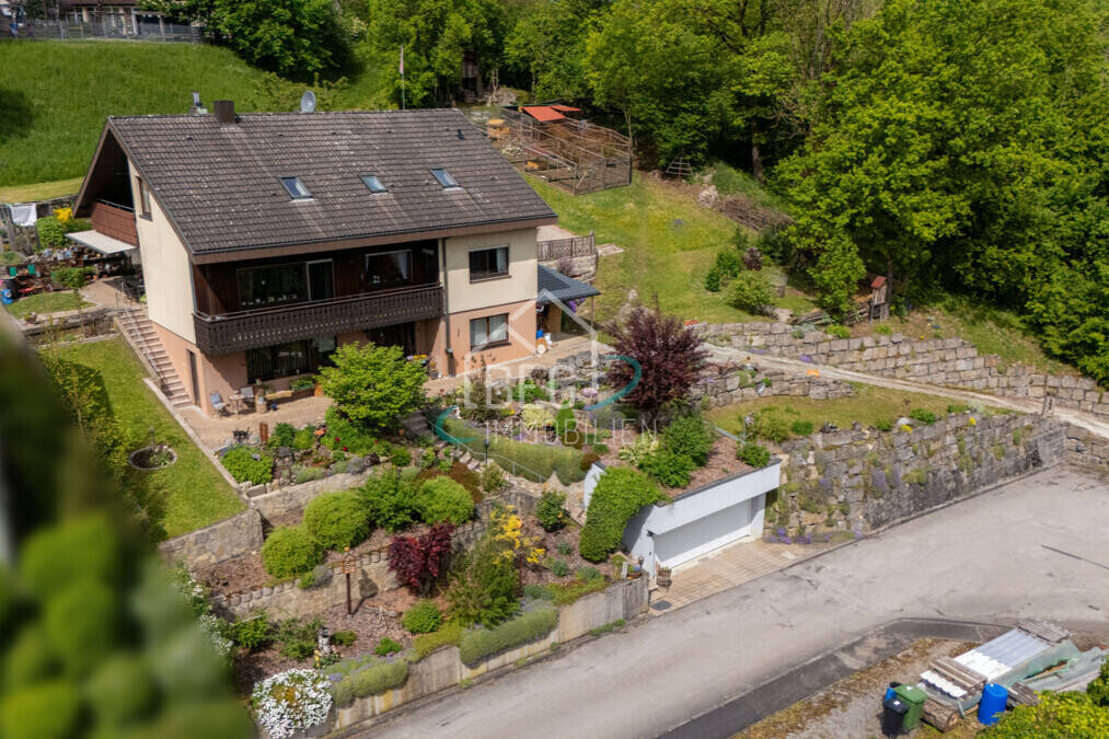 Thumbnail-Einfamilienhaus mit Einliegerwohnung und zusätzlichem Bauplatz in ruhiger Waldrandlage