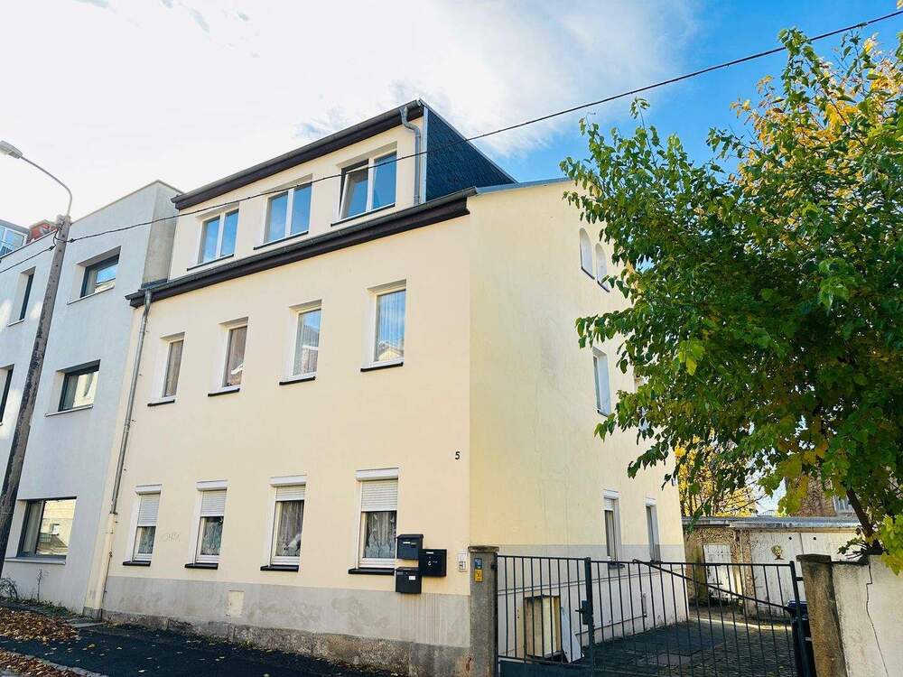 Thumbnail-MFH mit Entwicklungspotenzial nahe der Dresdner Neustadt