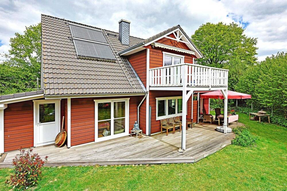 Thumbnail-Energieeffizientes Schwedenhaus nahe Hamburg mit Blick in die Felder