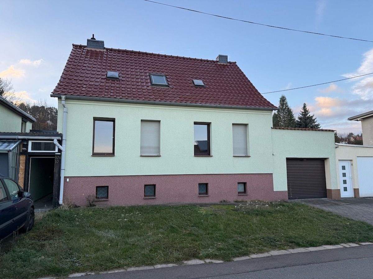 Thumbnail-Einfamilienhaus mit sonnigem Grundstück in Rieder zu verkaufen.
