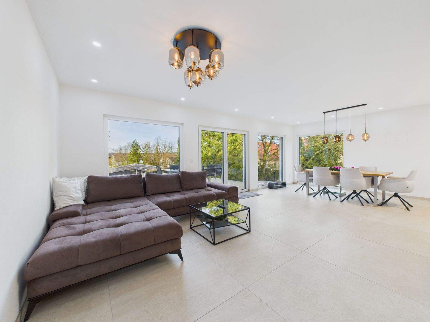 Thumbnail-Luxuriös ausgestattete DHH m. 175m² bewohnbarer Fläche, Kochinsel mit Downdraft Abzug & Doppelgarage