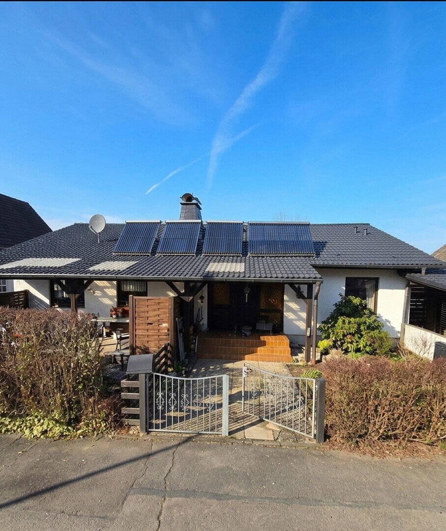 Thumbnail-Charmanter Bungalow mit Einliegerwohnung und Garage in ruhiger Lage von Waldbröl-Hermesdorf