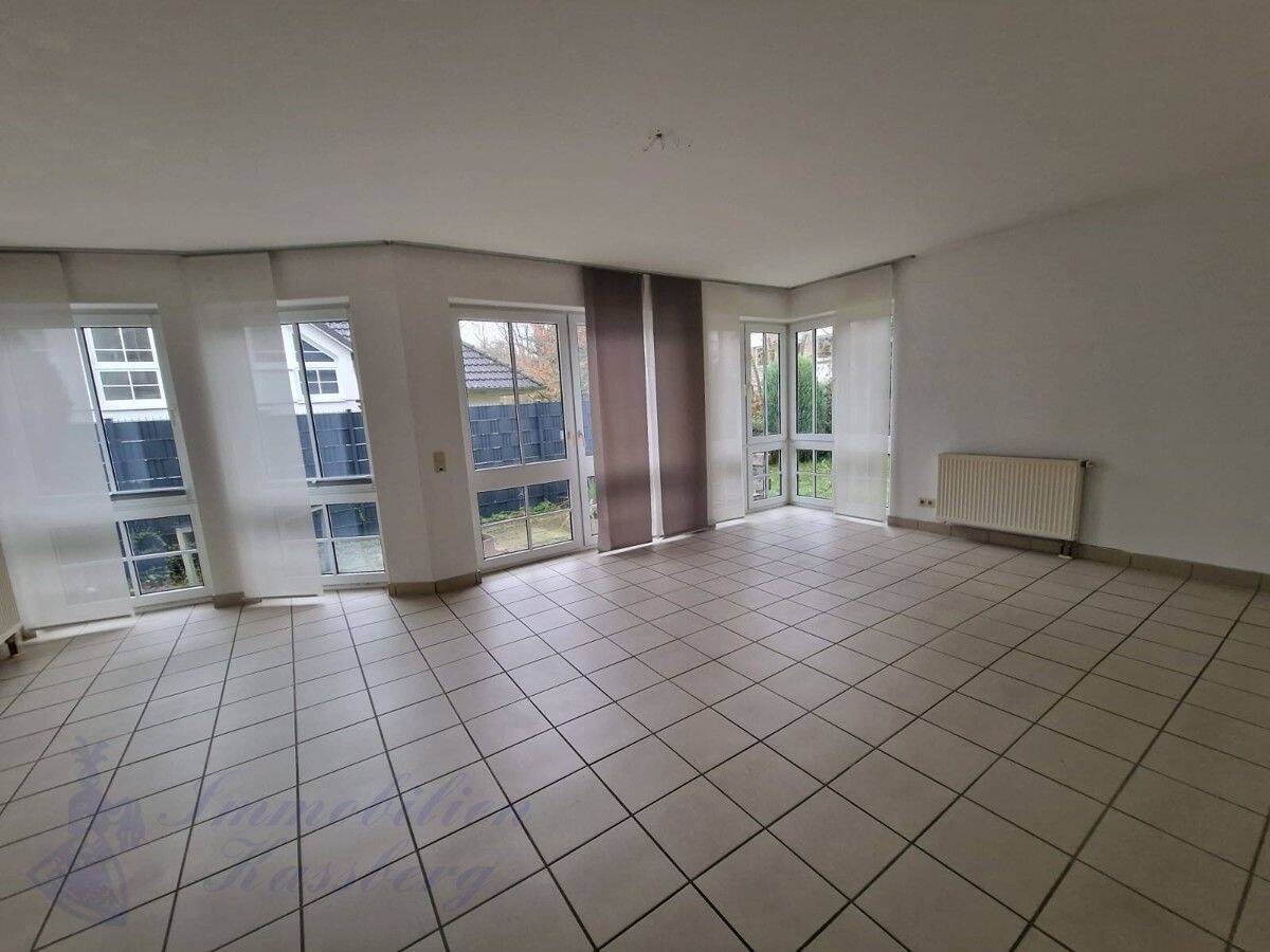 Thumbnail-Schicke renovierte Wohnung mit Terrasse in bevorzugter Wohnlage von Detmold-Hiddesen