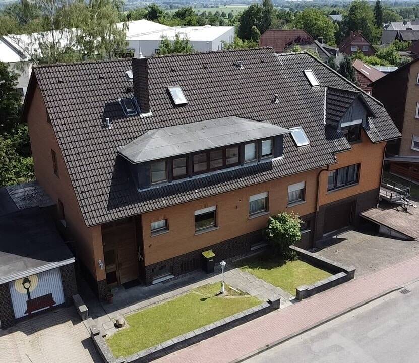 Thumbnail-Drei Wohneinheiten in ruhiger Lage - Einziehen oder vermieten?