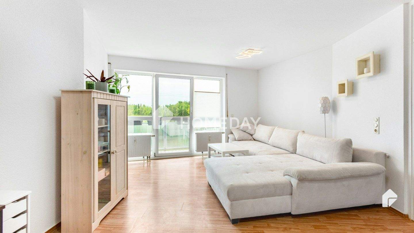 Thumbnail-Stilvoll Wohnen in Leipzig-Seehausen: Zwei-Zimmer-Wohnung mit Balkon, EBK, Tiefgarage und Aufzug