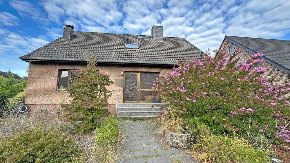 Thumbnail-Einfamilienhaus auf großem Eckgrundstück in Mehrhoog!