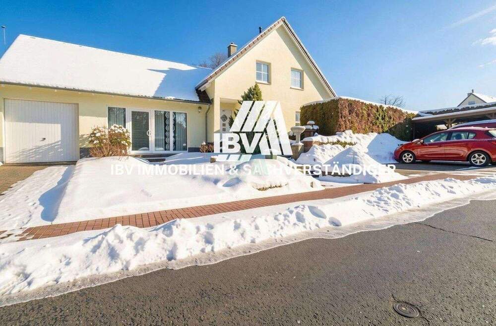 Thumbnail-Einfamilienhaus mit BüroEinliegerwohnung in Sulzbach-Rosenberg