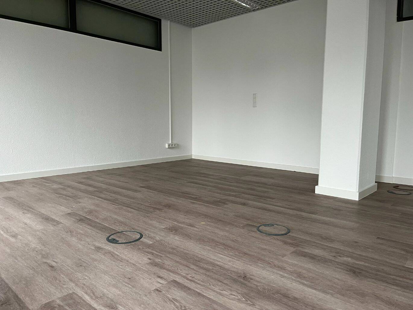 Thumbnail-Attraktive Bürofläche im Zentrum von Wuppertal - renoviert, 247 nutzbar