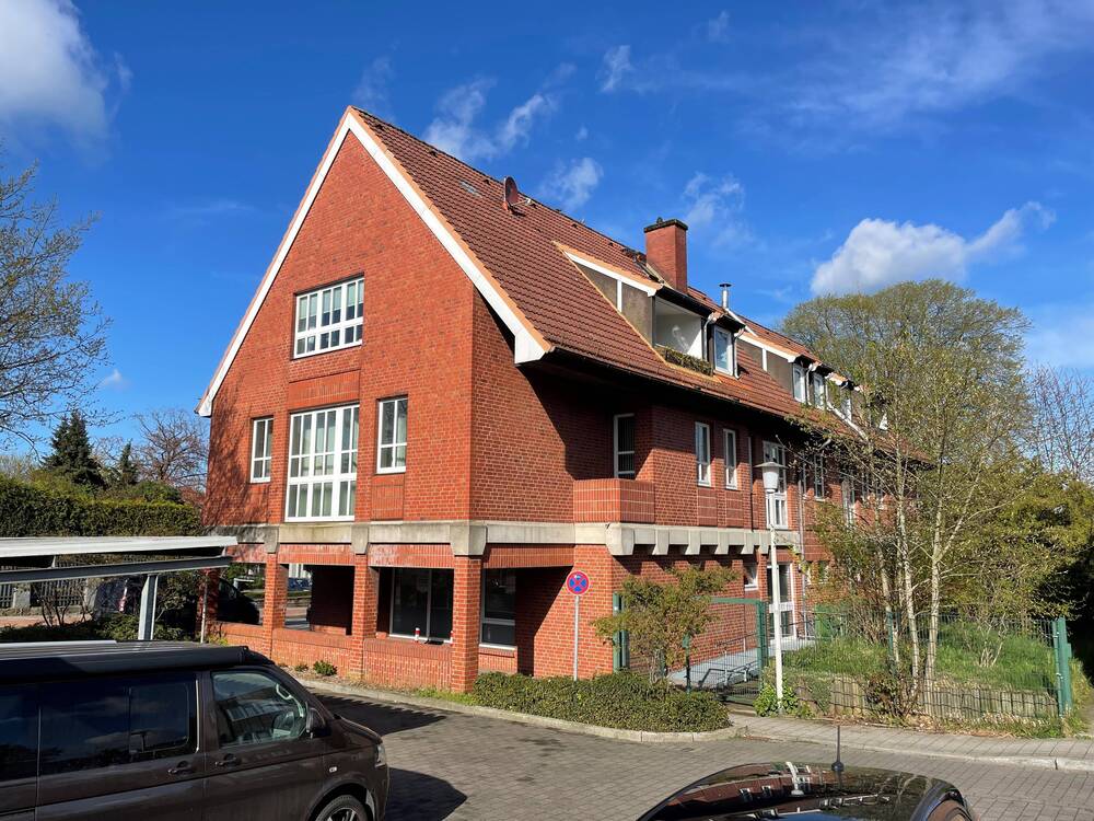 Thumbnail-Büro mit Stellplätzen in zentraler, bekannter Lage in Preetz