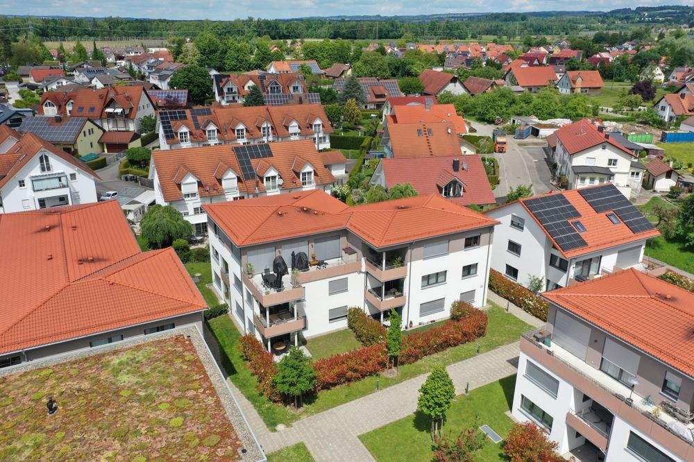 Thumbnail-Schöne ruhige 3-Zimmer-Wohnung mit 2 Tiefgaragenstellplätze in Tettnang-Kau