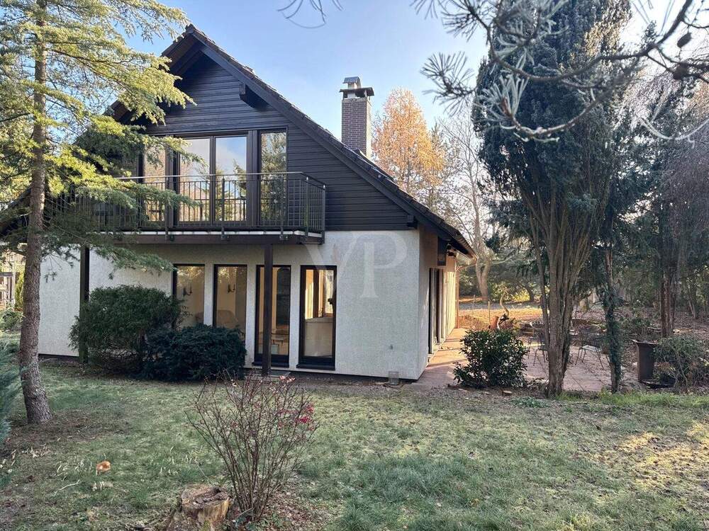 Thumbnail-EFH in Kreuzwertheim: großer Garten, bodentiefe Fenster, Terrasse & Balkon