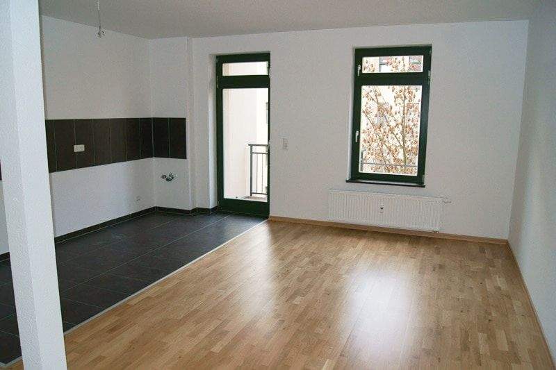 Thumbnail-Schickes Nest für 2 oder 3! + ETW mit Balkon + Parkett + Bad mit Fussbodenheizung + offene Küche