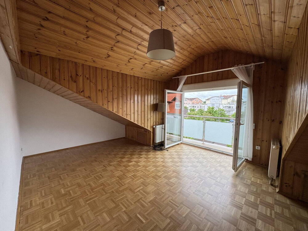 Thumbnail-Stilvolle 3-Zimmer-Dachgeschosswohnung mit besonderem Charme in ruhiger Lage