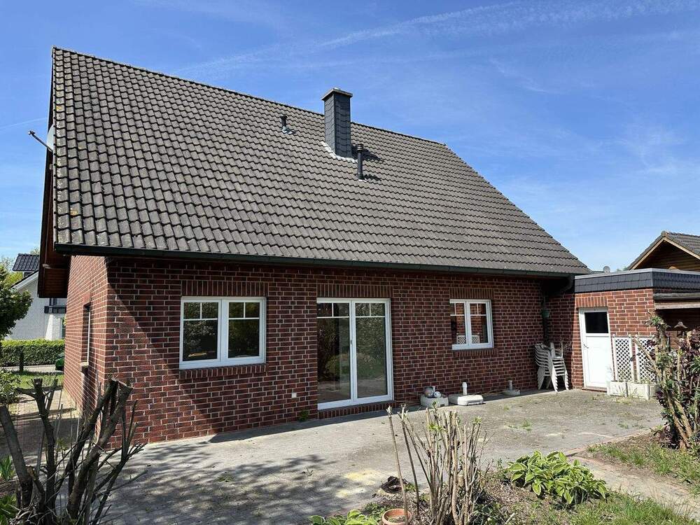 Thumbnail-Günstige Gelegenheit: Einfamilienhaus in ruhiger Lage