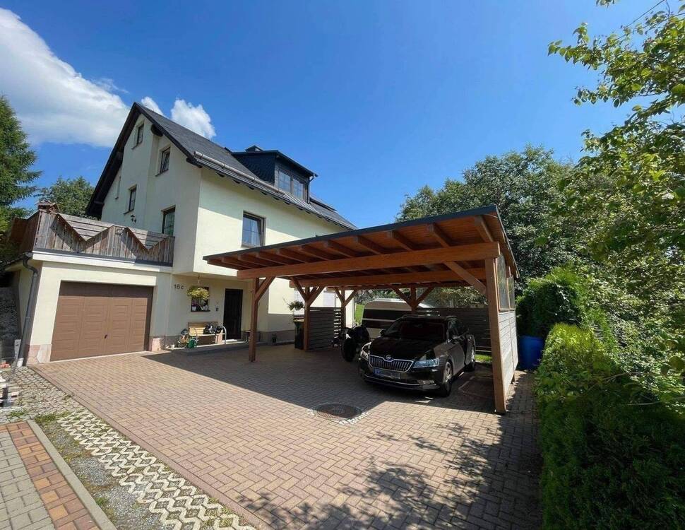 Thumbnail-Exklusives Einfamilienhaus mit Ferien-Einliegerwohnung in Traumlage von Oberwiesenthal – Ihr persönliches Paradies inmitten der Natur