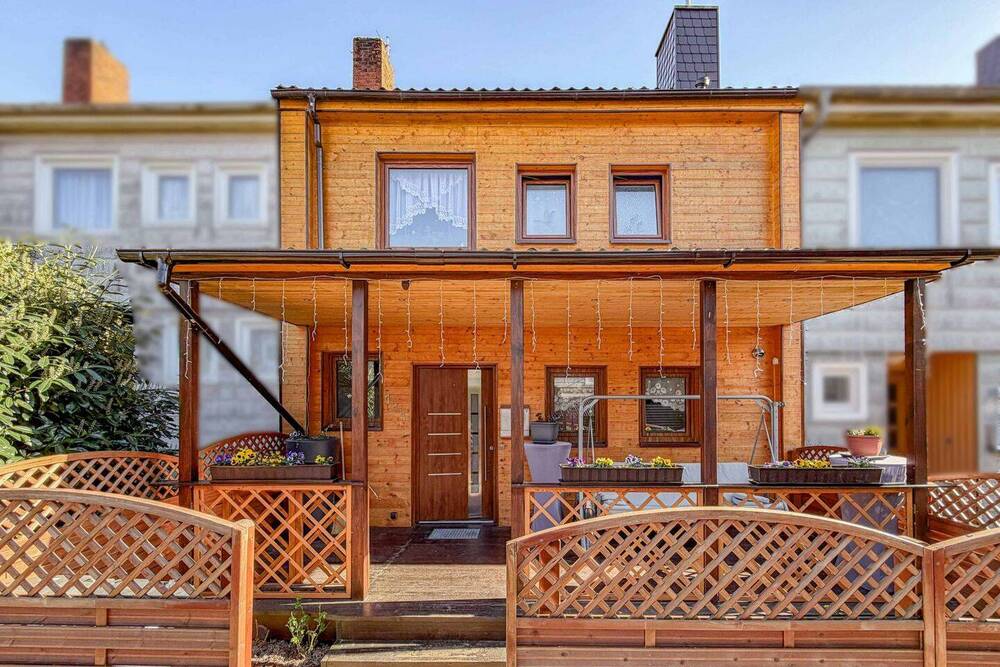Thumbnail-Modernisiertes und familienfreundliches Reihenmittelhaus mit Garten, Terrasse und Wintergarten