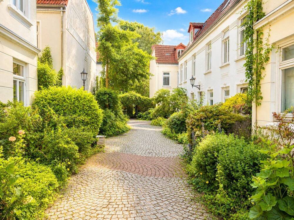 Thumbnail-Historischer Charme trifft Elbnähe - 3-Zimmer-Wohnung mit eigenem Garten in Nienstedten