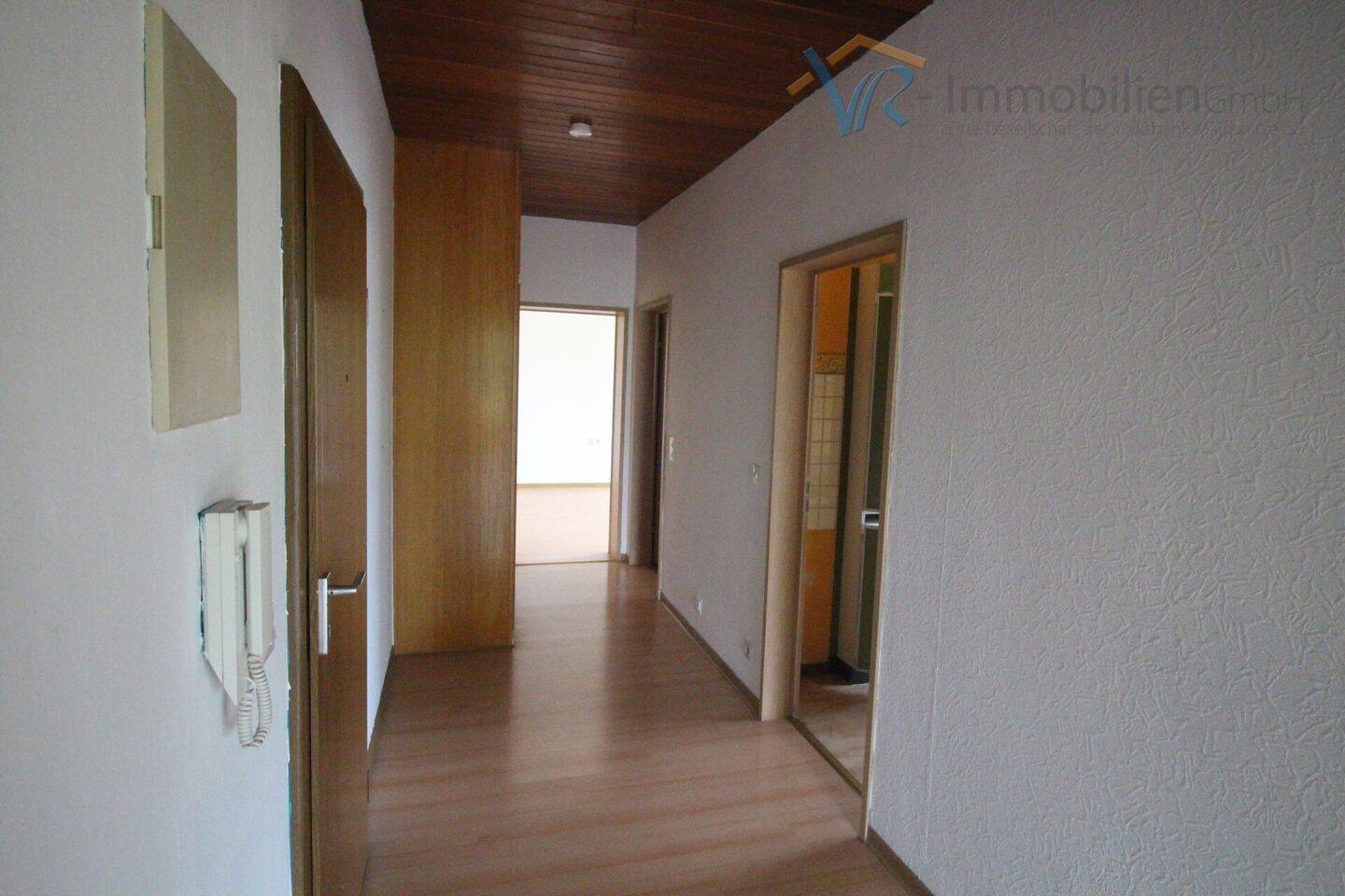 Thumbnail-Solide 3 Zimmerwohnung in Bischofsheim zu vermieten