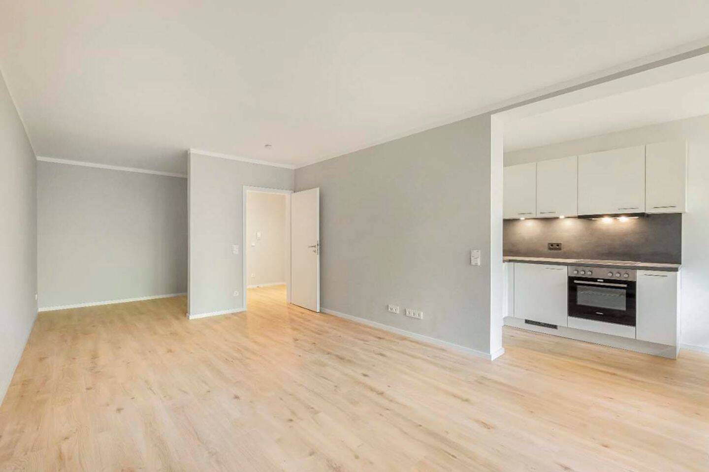 Thumbnail-Moderne 1-Zimmer-Wohnung nach Sanierung mit Stellplatz
