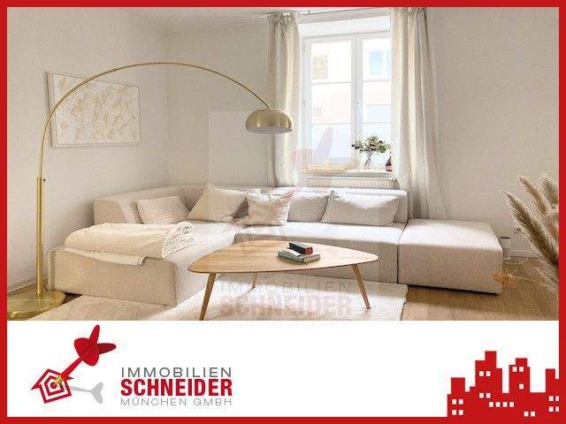 Thumbnail-IMMOBILIEN SCHNEIDER - freie, denkmalgeschützte 2 Zimmer Altbauwohnung mit Balkon in bester Lage