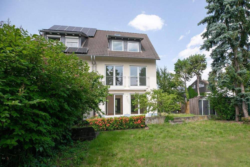 Thumbnail-Attraktives Reihenendhaus mit lichtdurchflutetem Wohnambiente