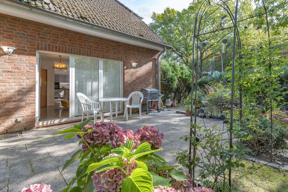 Thumbnail-Großzügig und zentral: Gepflegte Doppelhaushälfte mit Südwestgarten in Kaltenkirchen