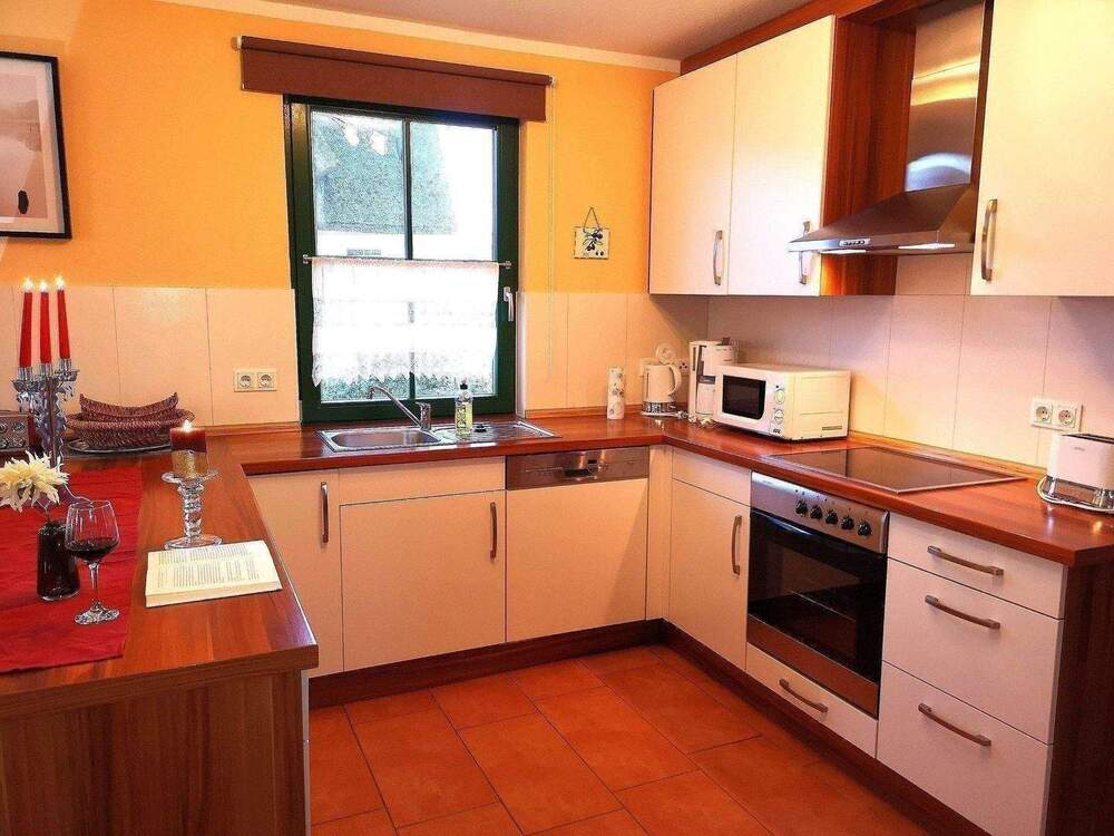 Thumbnail-Reethaus in TOP Lage bis 6 Personen mit Kamin Waschmaschine ca 150 m zur Ostsee komplett eingerichtet