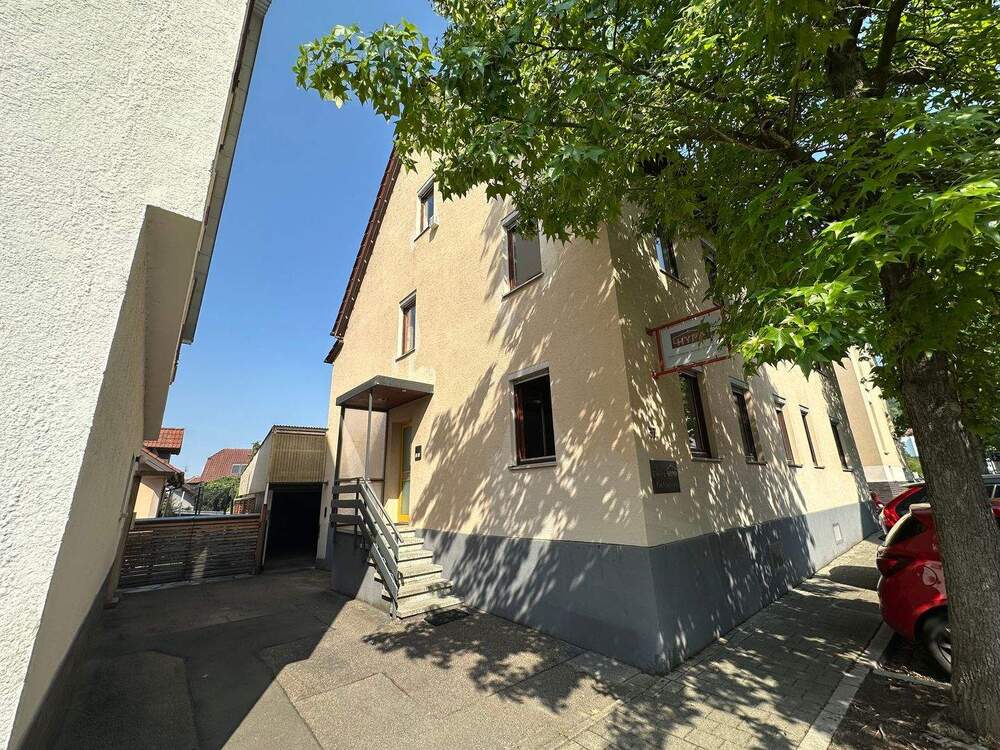 Thumbnail-Wohn- und Geschäftskomplex mit vielen Möglichkeiten in Ortslage von Plochingen zu verkaufen!