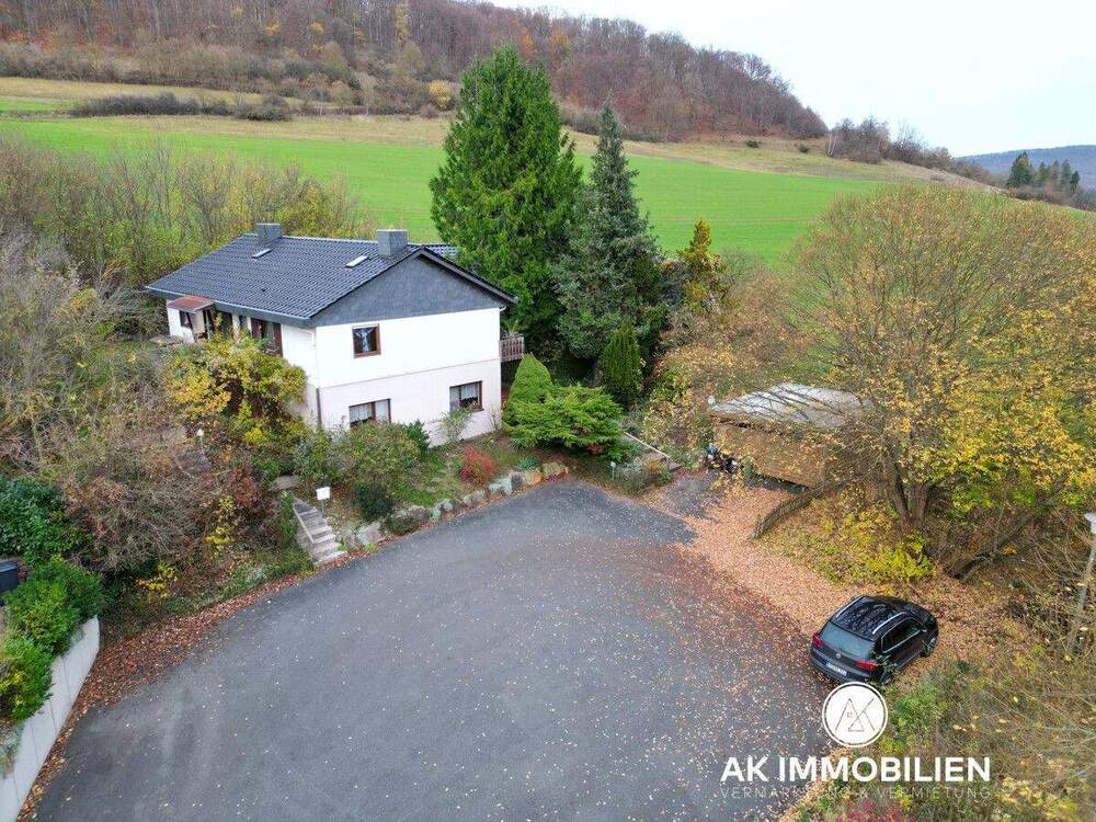 Thumbnail-ZweifamilienhausEinfamilienhaus mit Einliegerwohnung in Bodenwerder-Linse