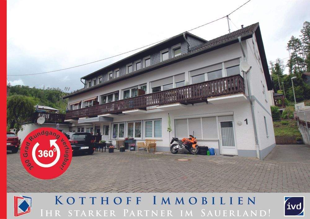 Thumbnail-Große 4-Zimmer-Dachgeschosswohnung mit Balkon in Lennestadt-Langenei