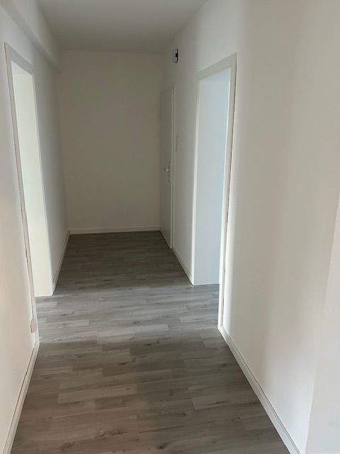 Thumbnail-ab April: frisch renovierte 3-Zimmer-Wohnung, Kentroper Weg 22, 59063 Hamm-Innenstadt