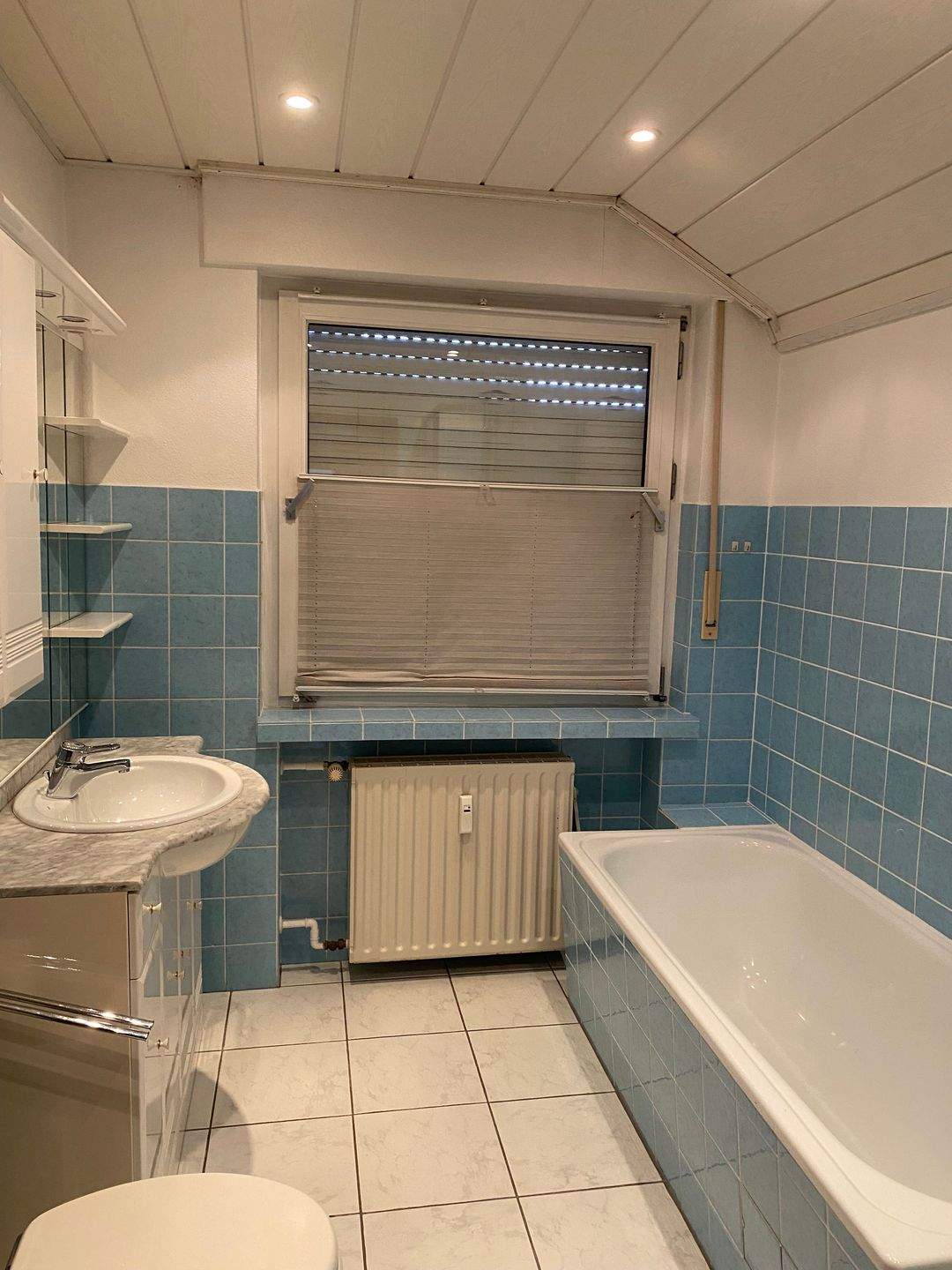 Thumbnail-gemütliche Dachgeschosswohung, Eichenstraße 52 Hamm-Osten sehr geräumig