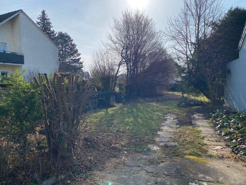 Thumbnail-Grundstück mit Baugenehmigung für 1-Familienhaus in zentrums- und seenaher Lage