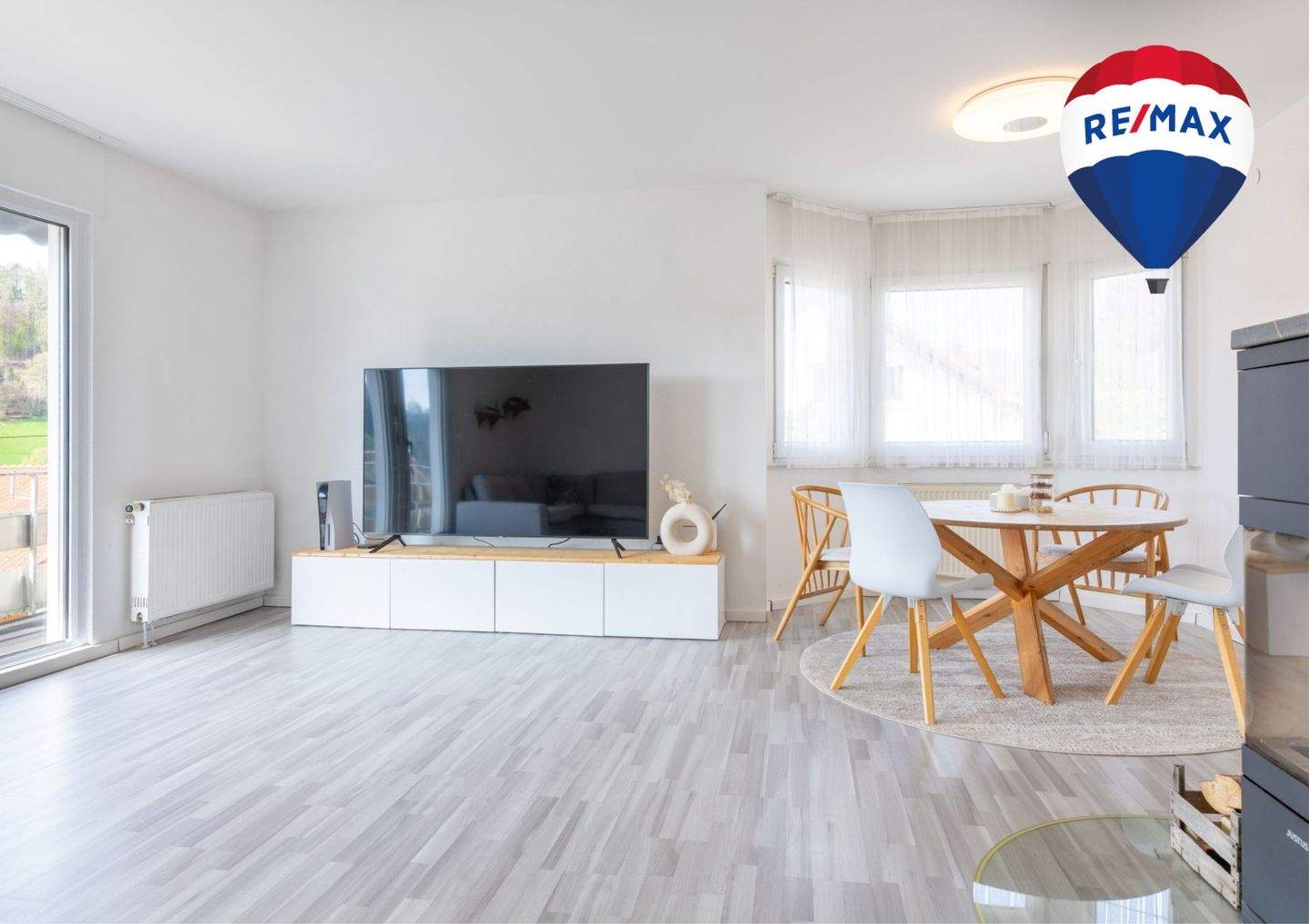 Thumbnail-Ihr neues Zuhause mit Mehrwert - Traumhaftes Einfamilienhaus mit Einliegerwohnung in Eggingen