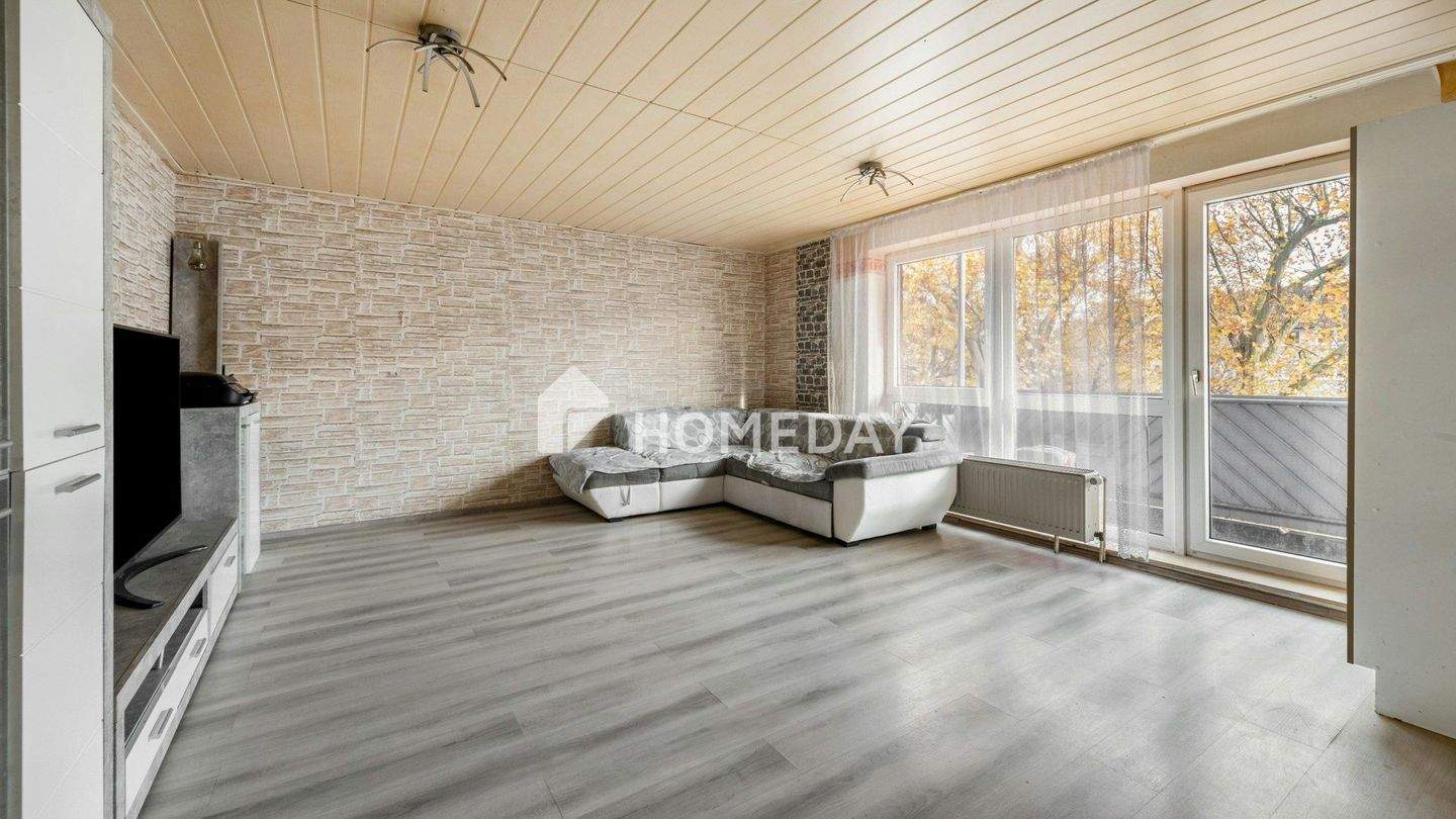 Thumbnail-Roter Backstein trifft Morgensonne - helle 2-Zimmer-Wohnung mit Balkon