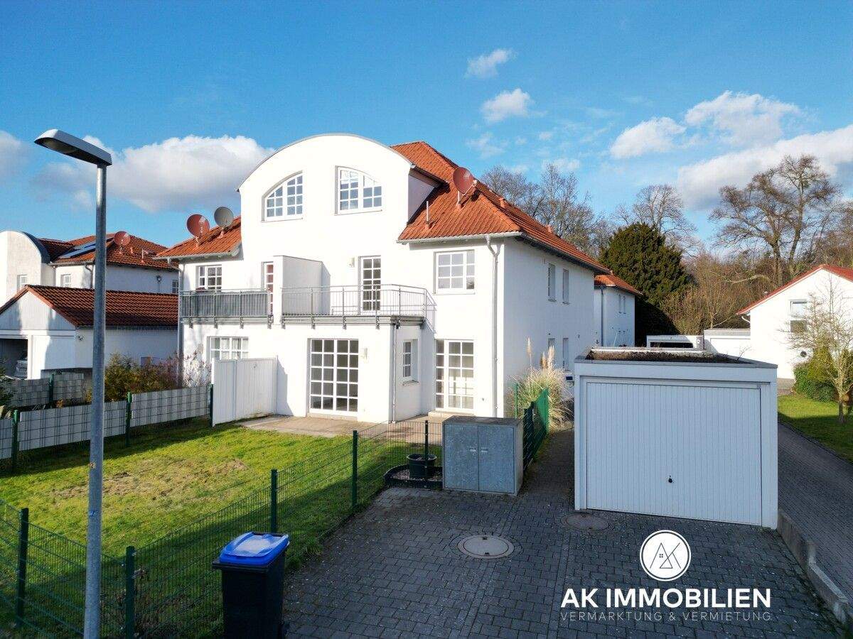 Thumbnail-Familiengerechte Doppelhaushälfte mit Balkon, Garage und großzügigem Raumangebot in Wangelist