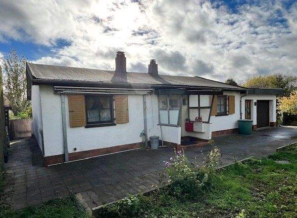 Thumbnail-Kleines Einfamilienhaus mit herrlichem Garten - jetzt verfügbar!