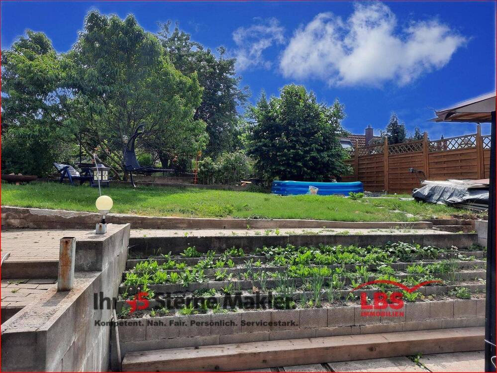 Thumbnail-1 - 2 Familienhaus mit Scheune und Garage