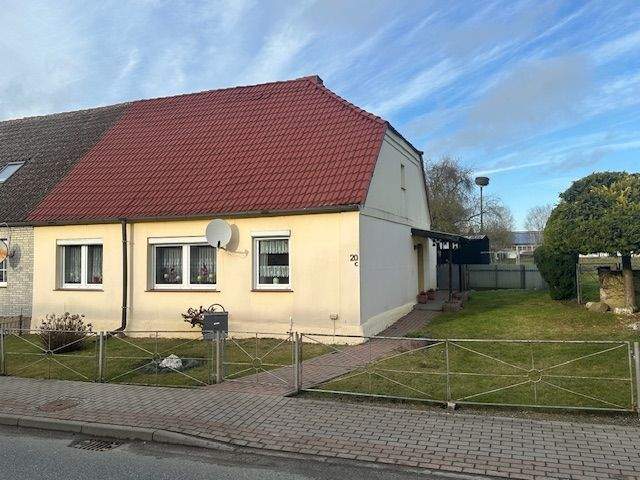 Thumbnail-Reihenendhaus in Plaaz