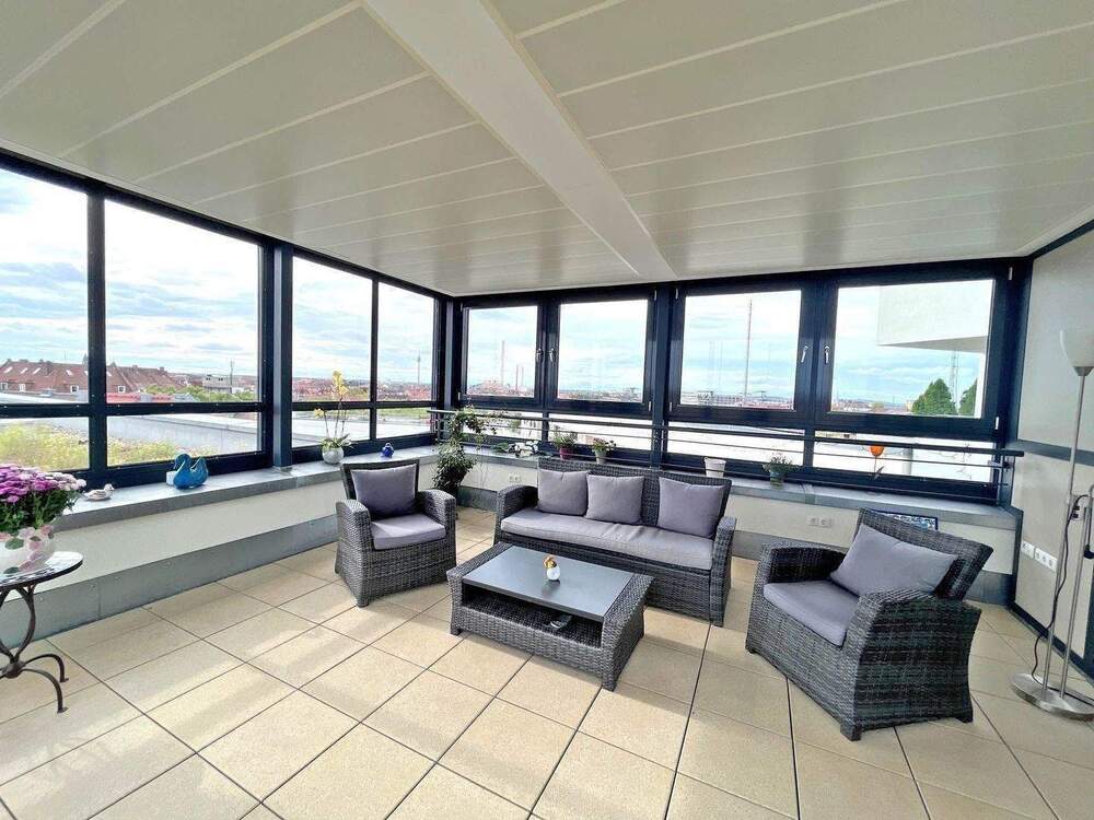 Thumbnail-LAVIDA Nürnberg – Penthouse, 151 m², private Dachterrasse mit Wintergarten, Blick auf Kaiserburg und Altstadt