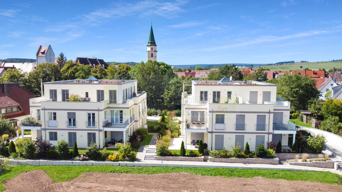 Thumbnail-Hüfingen am Kofenweiher - Exklusive 3,5 -Zi.-Komfort-Wohnung, barrierefrei, mit Terrasse u. Garten zzgl. zwei Tiefgaragenstellplätzen!
